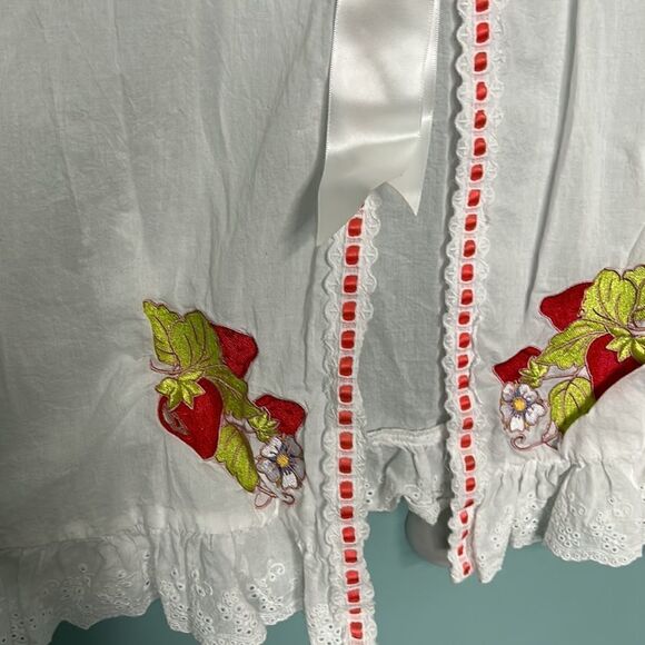 Dolls Kill x Strawberry Shortcake Top - Picture 4 of 8